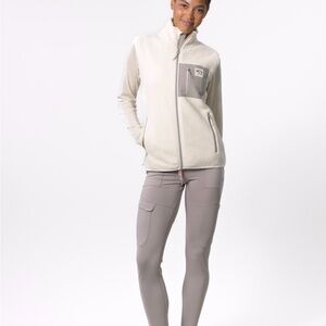 Kari Traa Women's Rothe Vest in Cream and Taupe Size Small